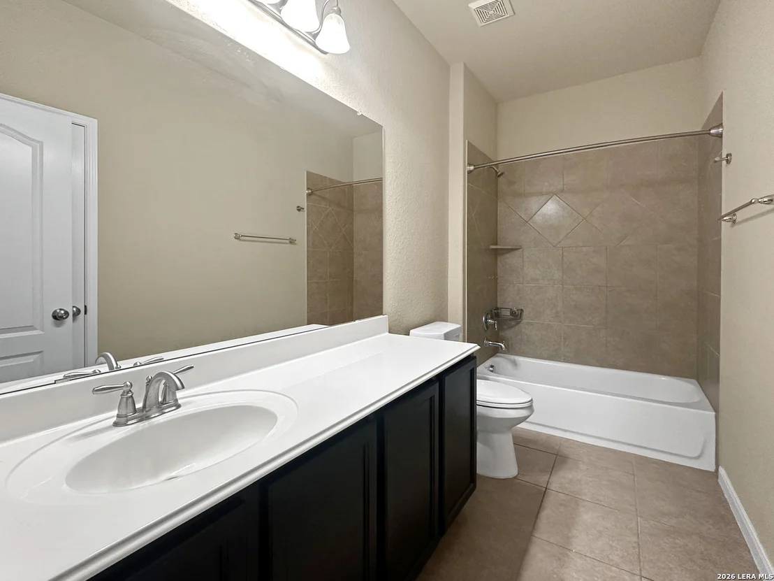 Photo of 851 Noel Forest
