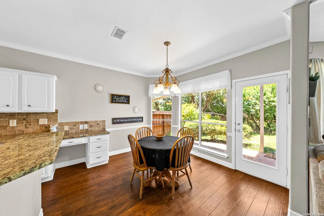 Photo of 9347 Llano Verde