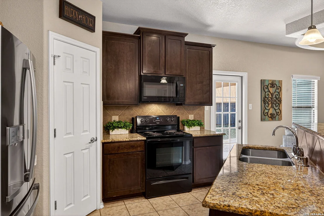 Photo of 9810 Leubeck Ranch