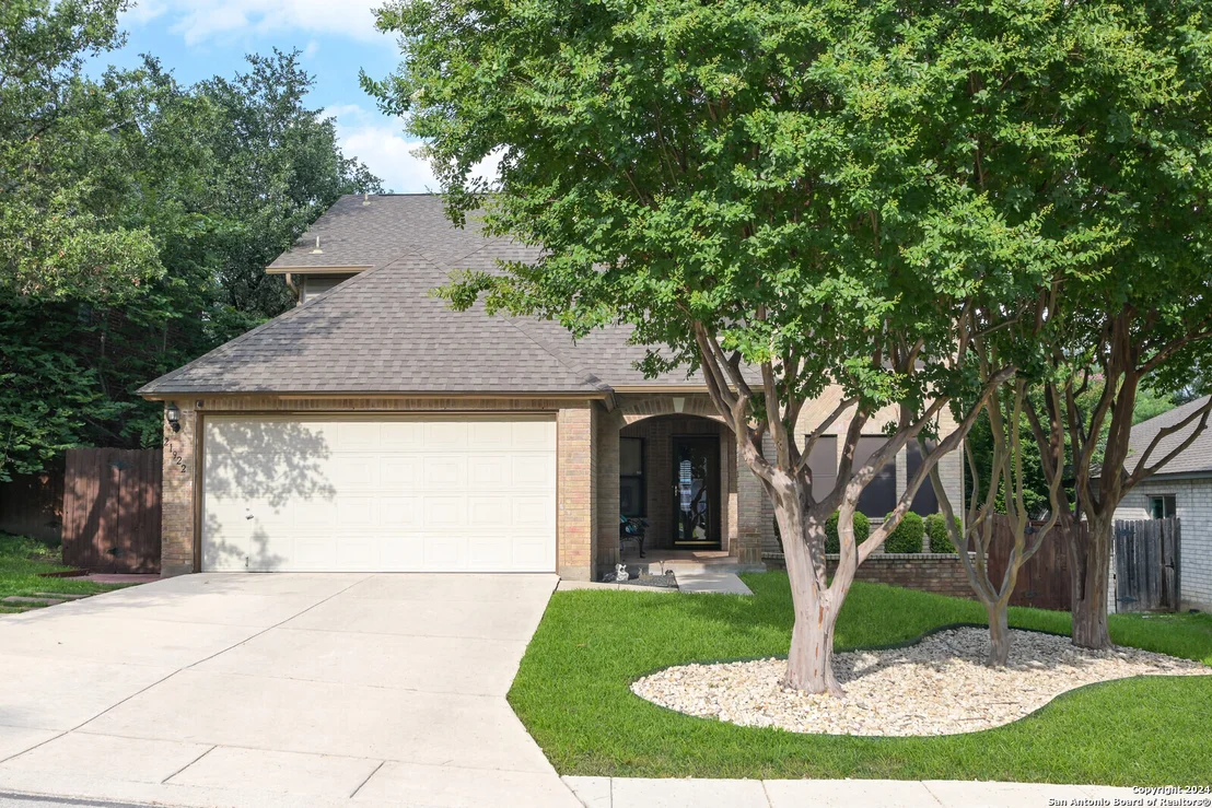 Photo of 21922 KENTON CROFT