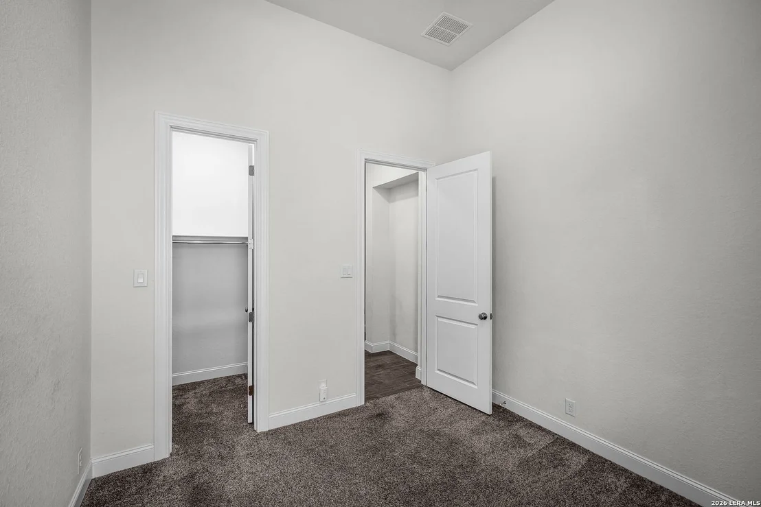 Photo of 1144 Carriage Loop