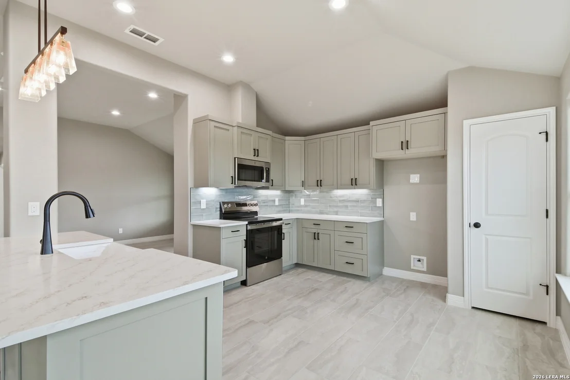 Photo of 60 Friendship Hills
