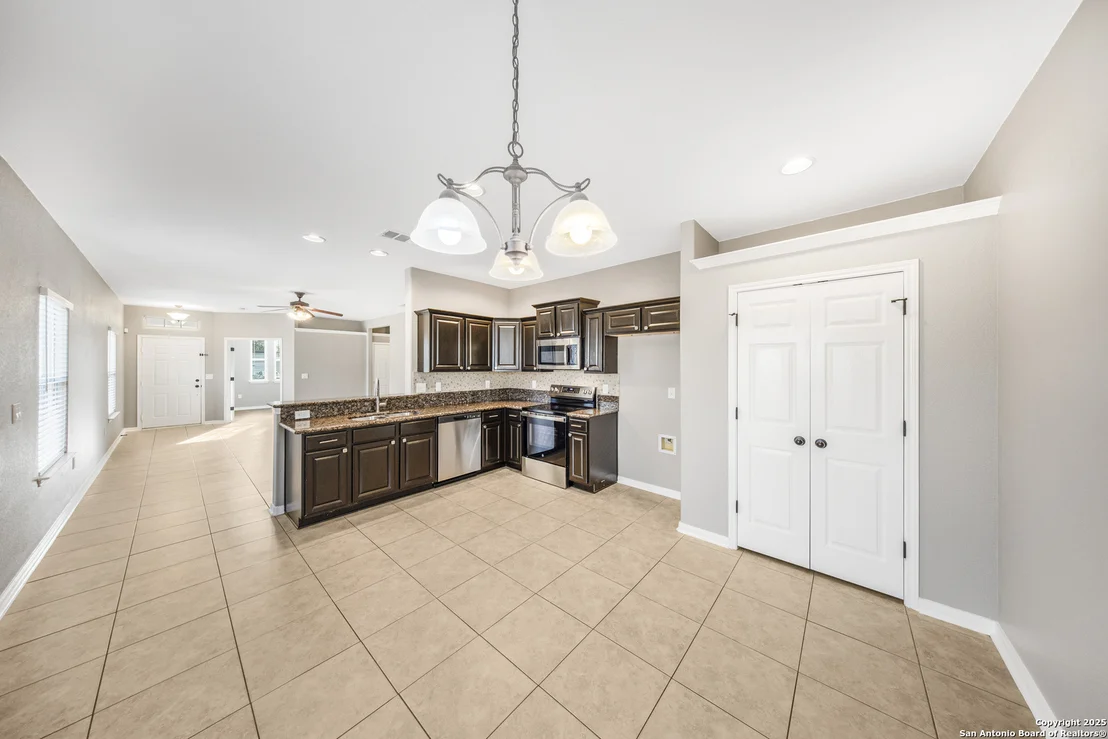 Photo of 3949 Whisper Pt