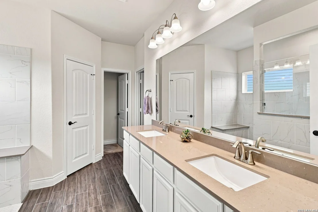 Photo of 614 Whitney Way