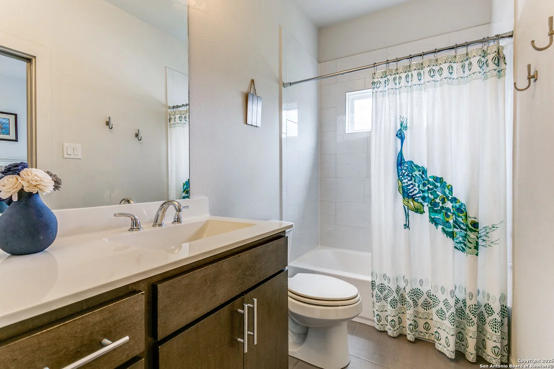 Photo of 232 E Cevallos UNIT 101