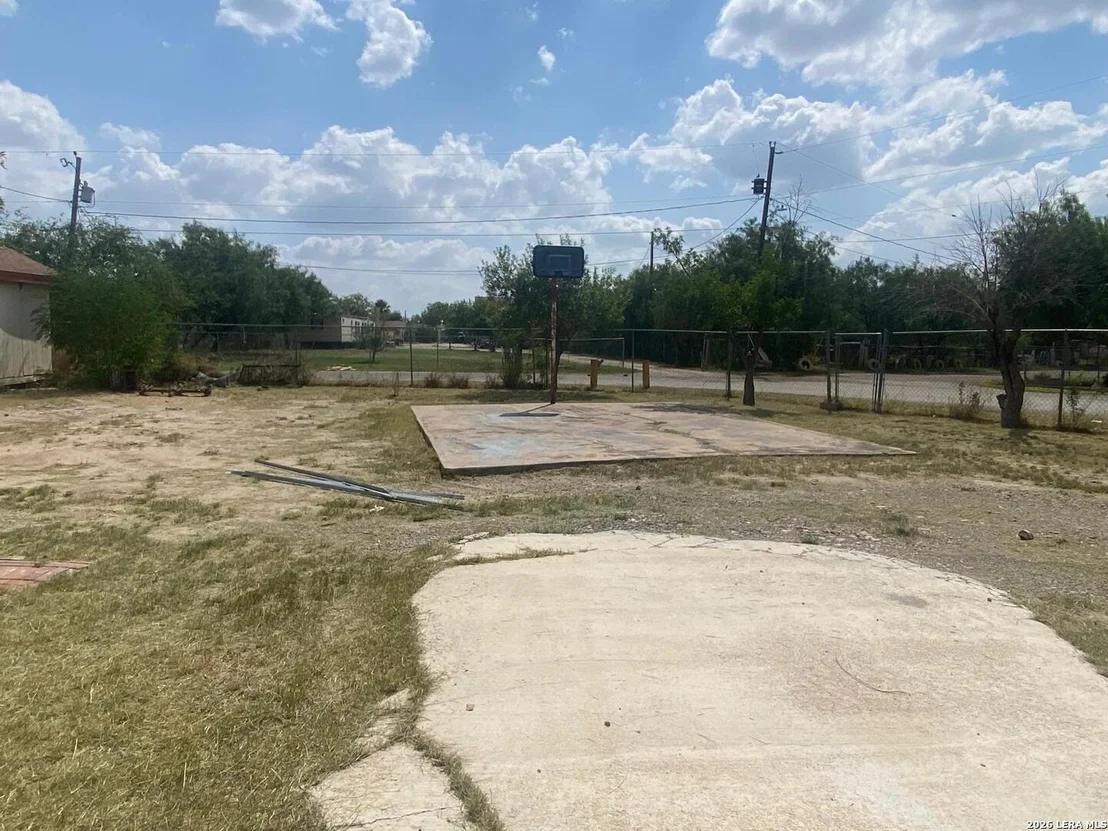 Photo of 3294 FRESNO LOOP
