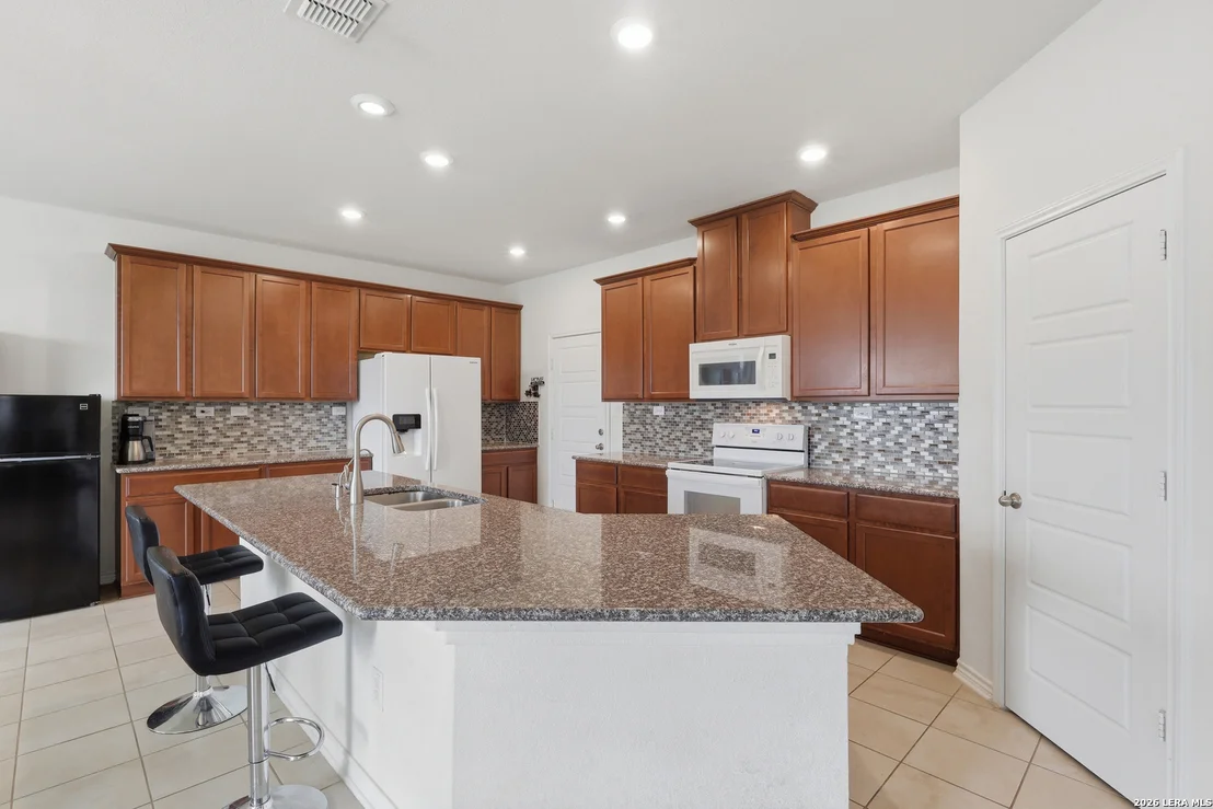 Photo of 318 COLONIAL BLF