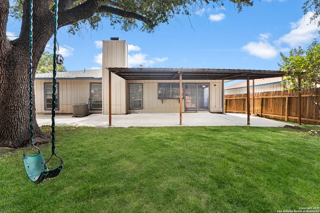 Photo of 2811 Lake Meadow
