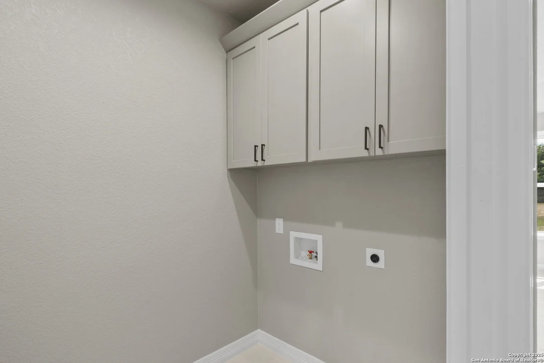 Photo of 109 Sutton PL