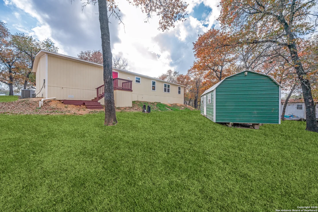 Photo of 551 BIG OAK DR