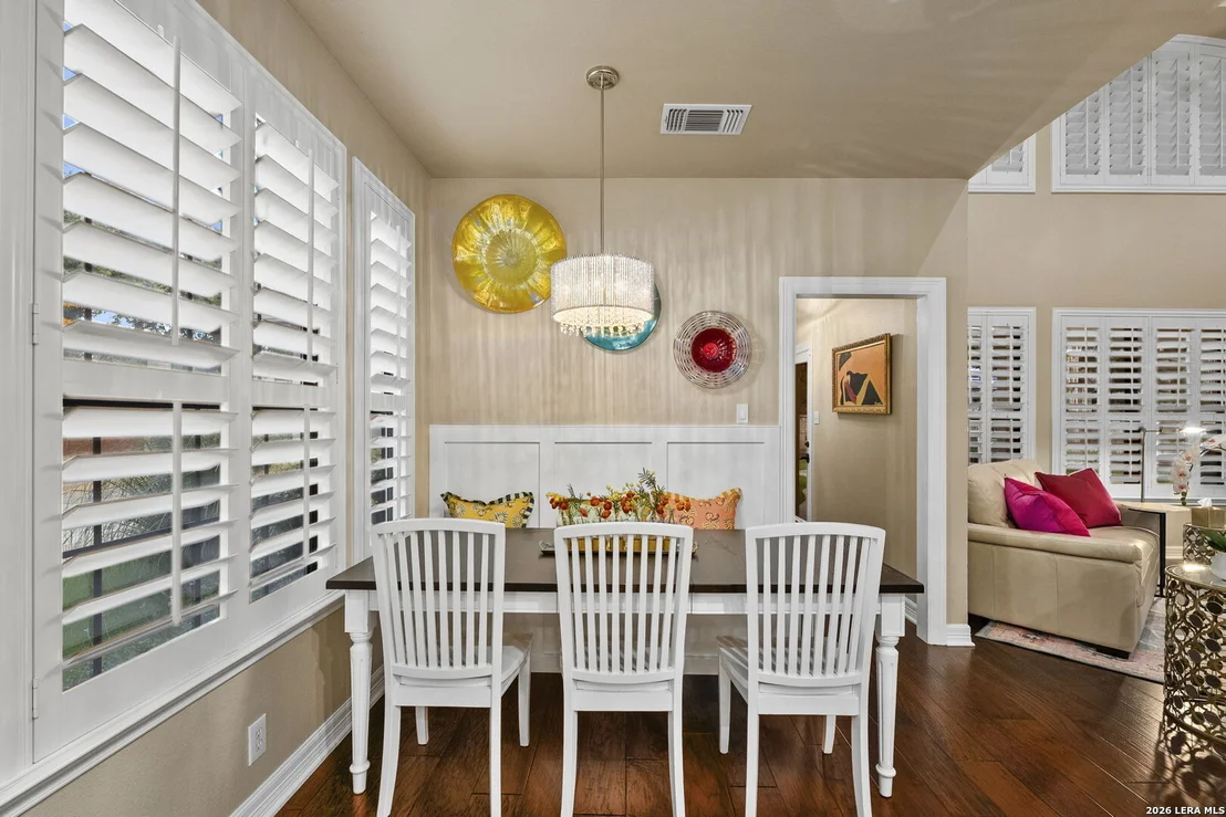 Photo of 2302 BLACKOAK BND