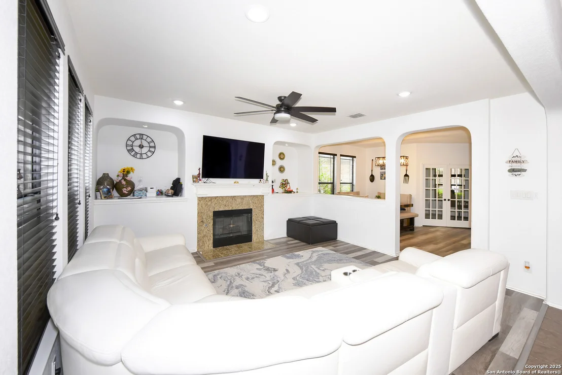 Photo of 2827 Dusseldorf