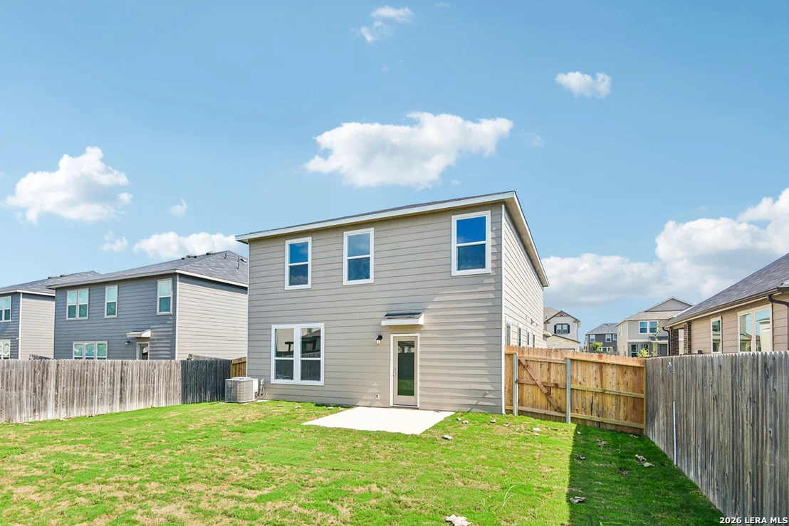 Photo of 448 Horizon Pointe