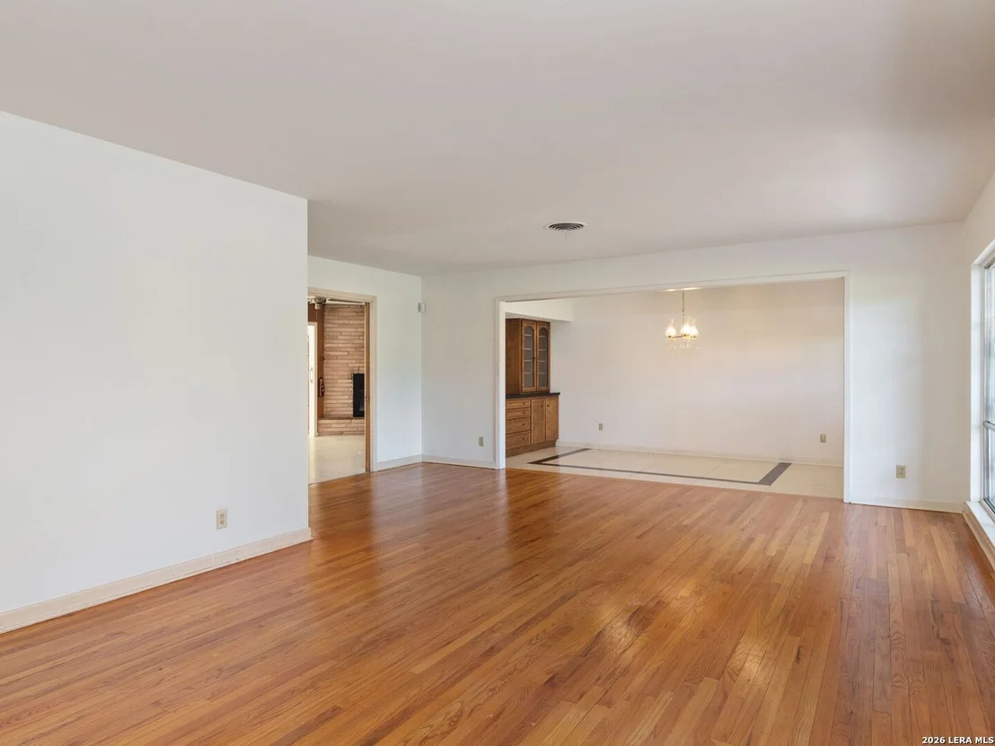 Photo of 104 Herweck Drive