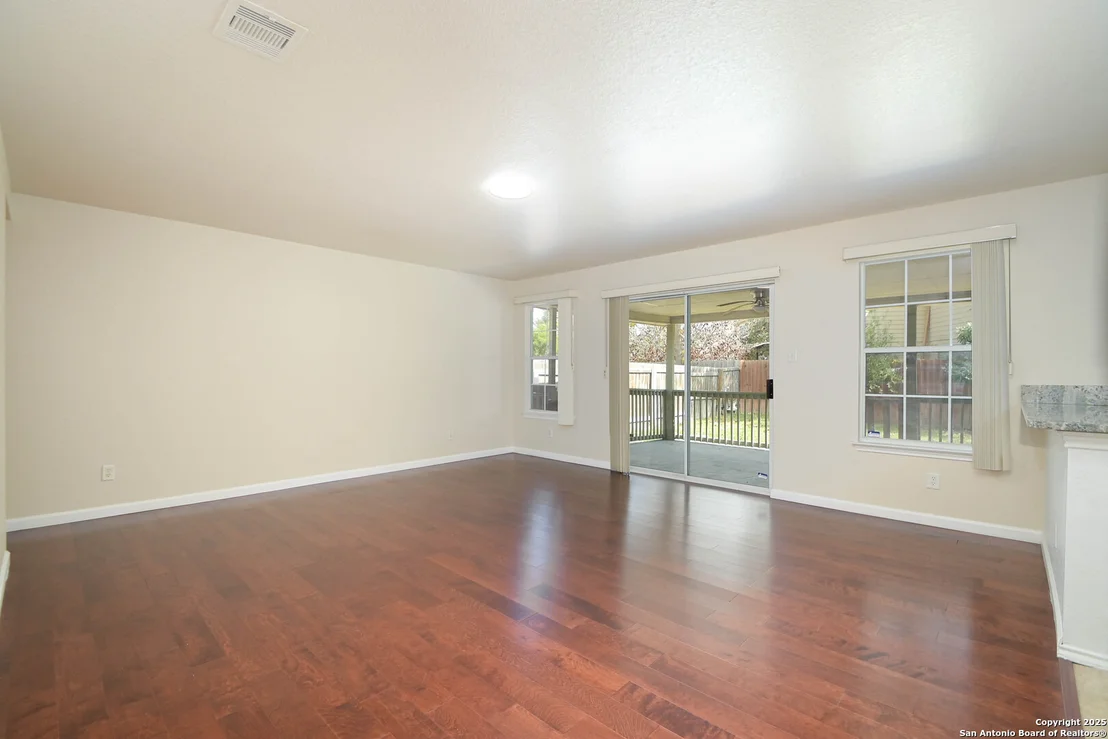Photo of 6010 Ironmill Creek