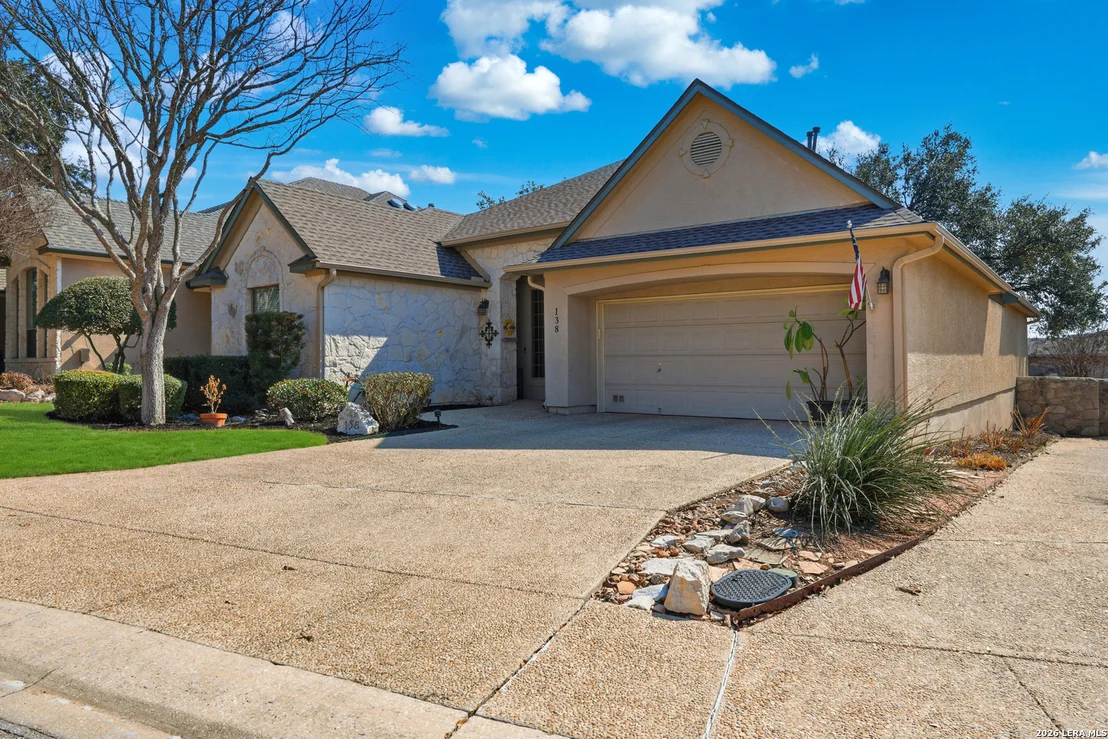 Photo of 138 Garden Trace