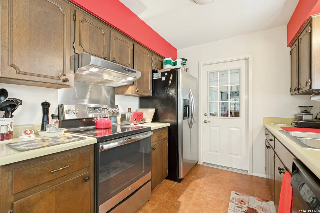 Photo of 5819 DEAN MARTIN ST