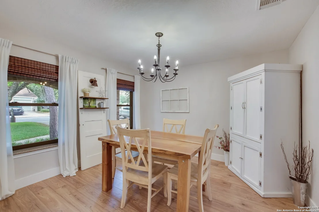 Photo of 15907 TOP RAIL ST