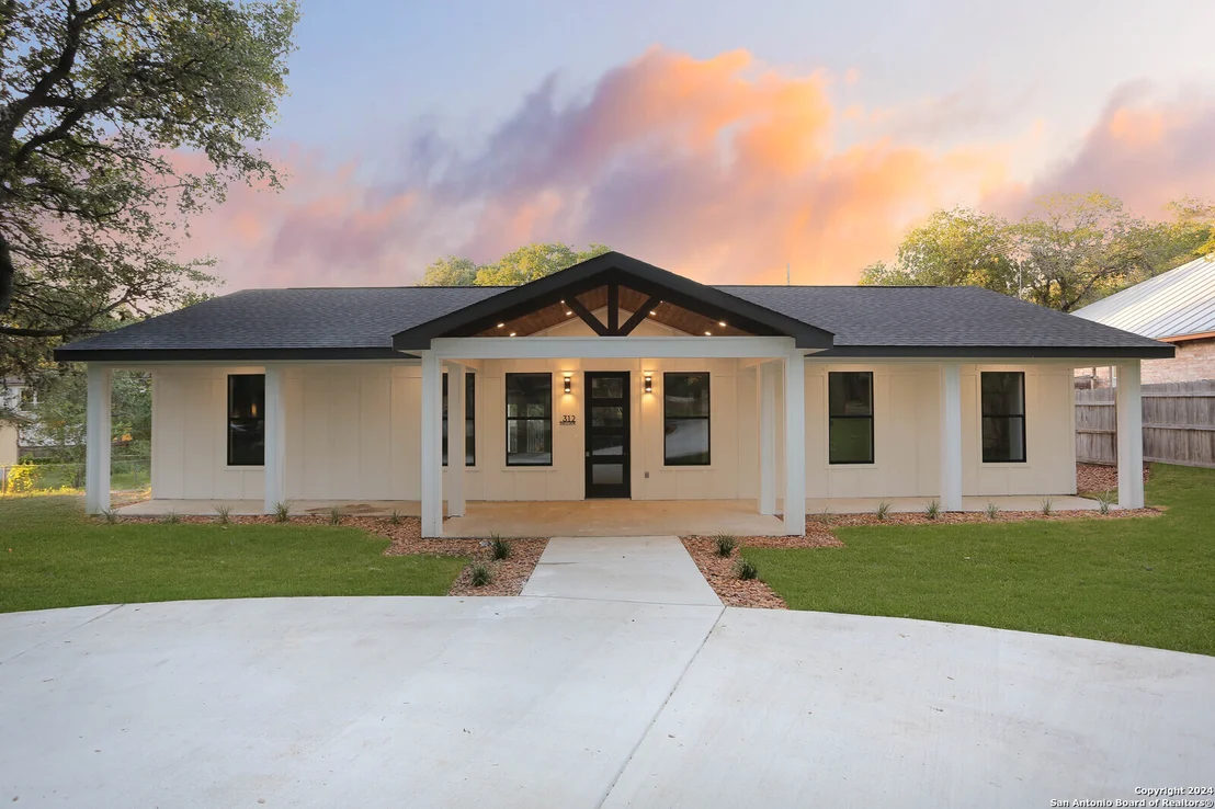 Photo of 312 SOLLOCK DR