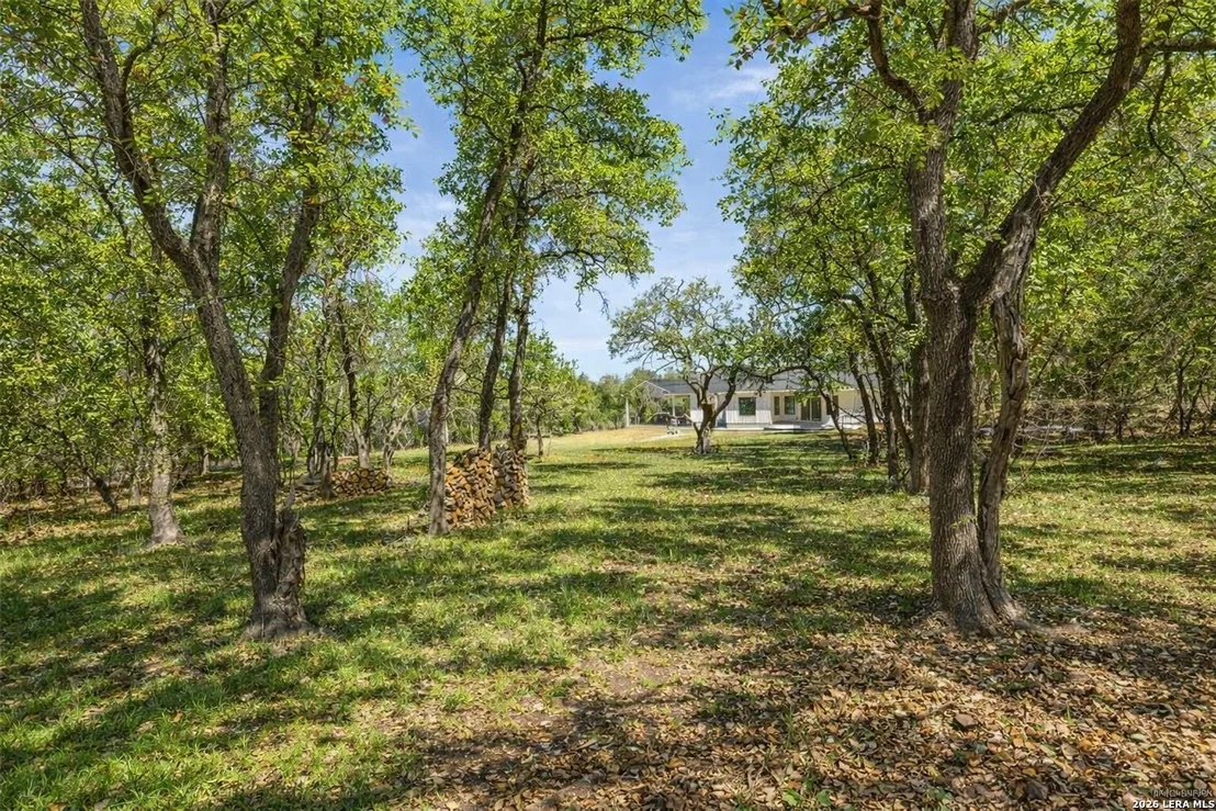 Photo of 408 Rust Ranch Rd