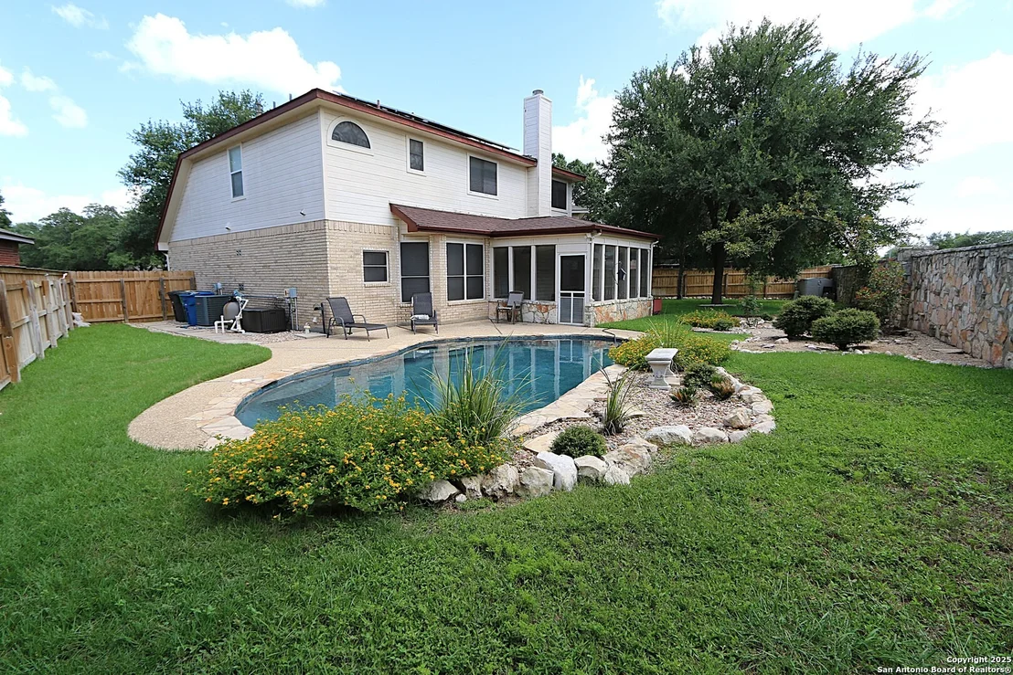 Photo of 4922 Rosemoss