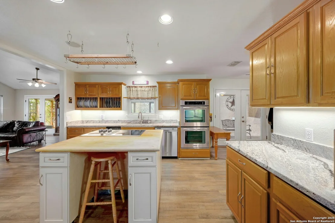 Photo of 315 Greenleaf Dr