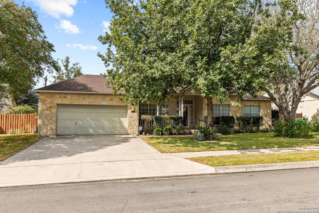 Photo of 141 Oak Knoll