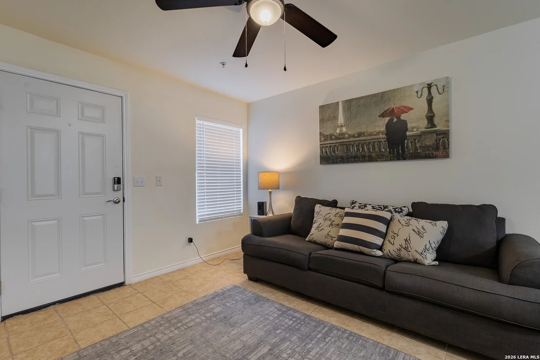 Photo of Unit UNIT24 at 391 Riverside