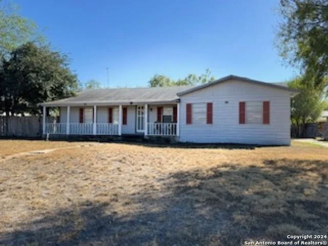 Photo of 602 E BLAIR
