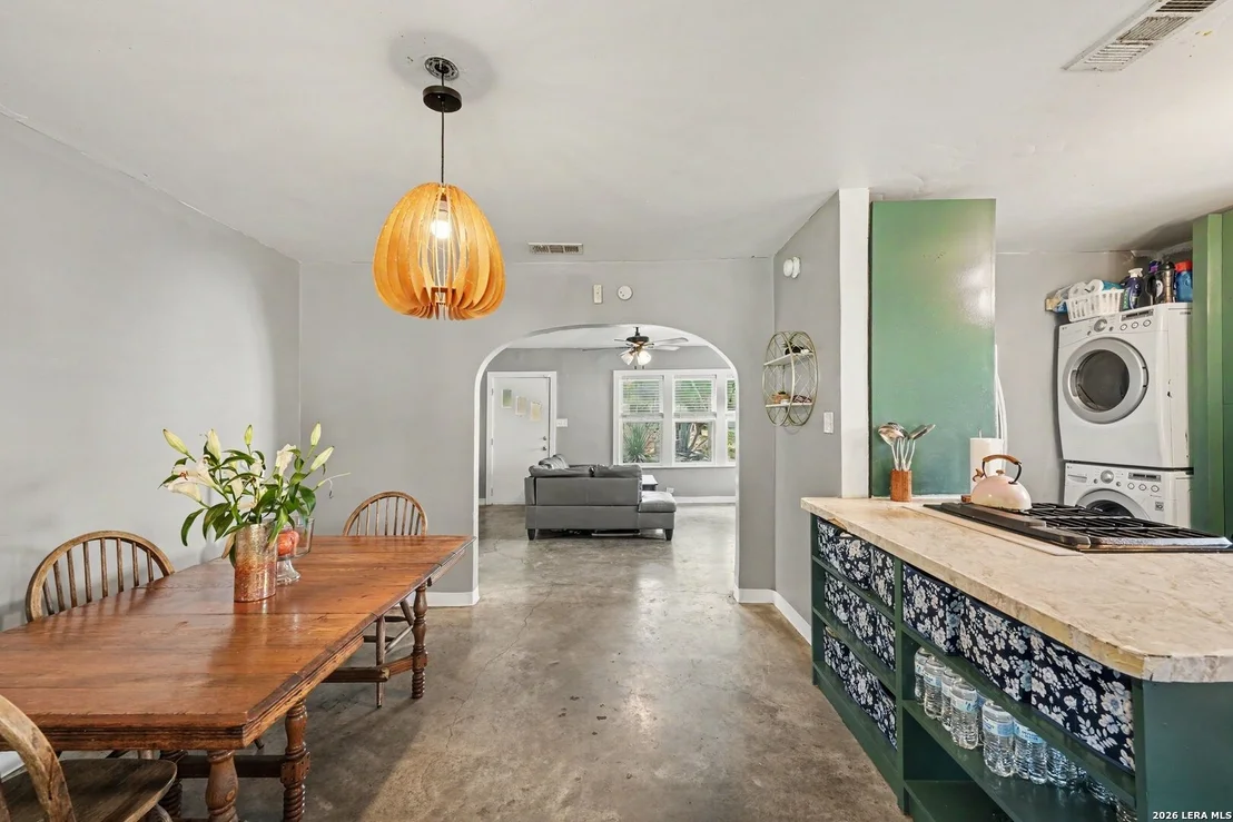Photo of 109 THORAIN BLVD