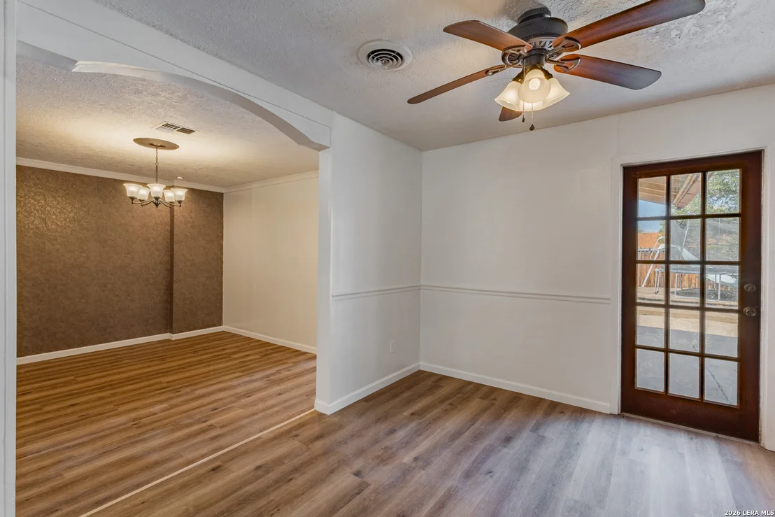 Photo of 2347 Edna Dr