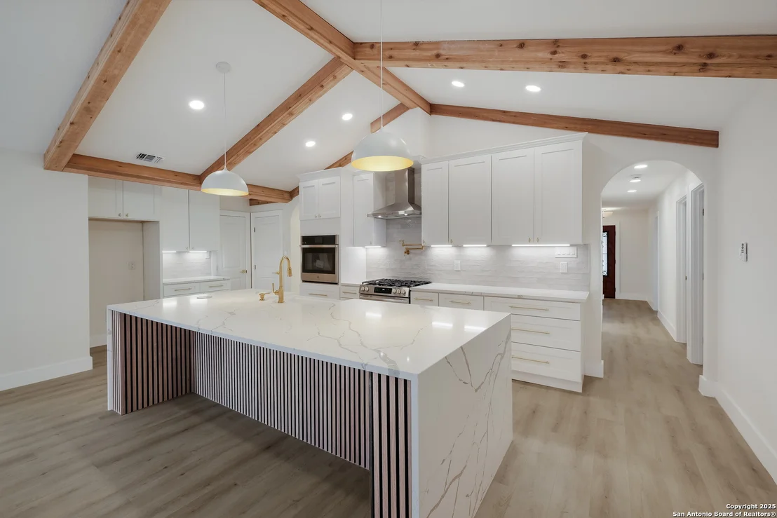 Photo of 6006 Forest Ledge