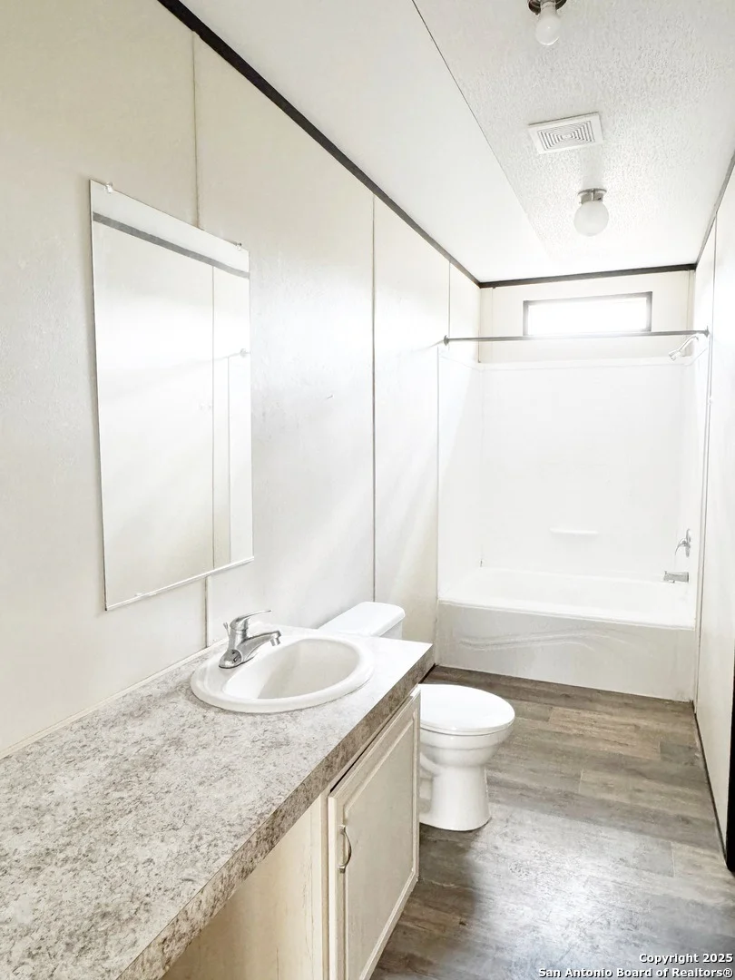 Photo of 808 Pecan