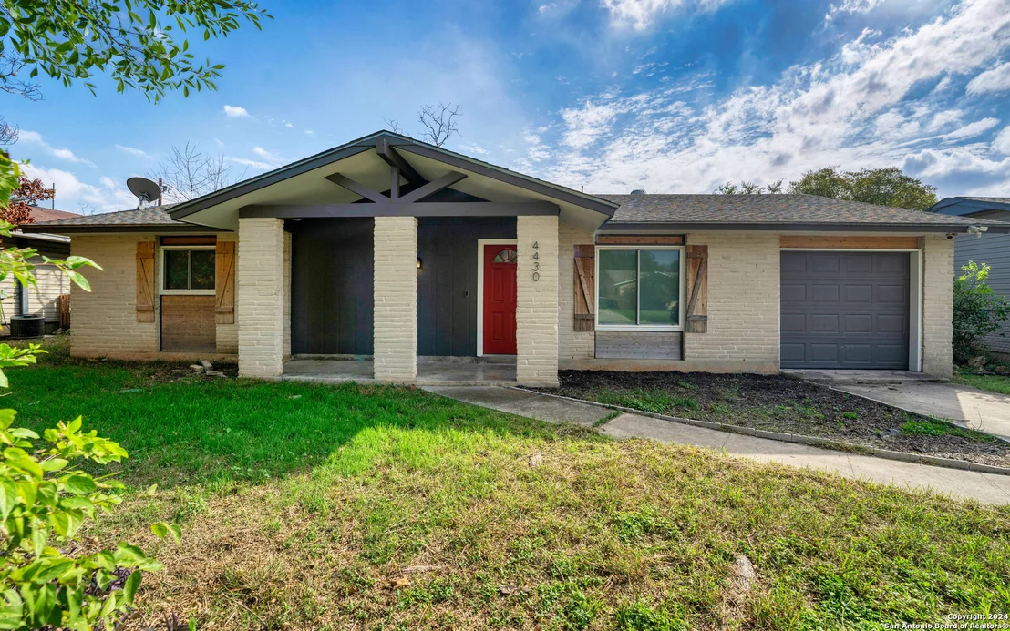 Photo of 4430 CLEAR SPRING DR