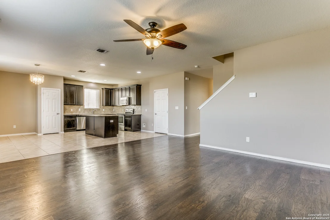 Photo of 24242 INVITATION OAK