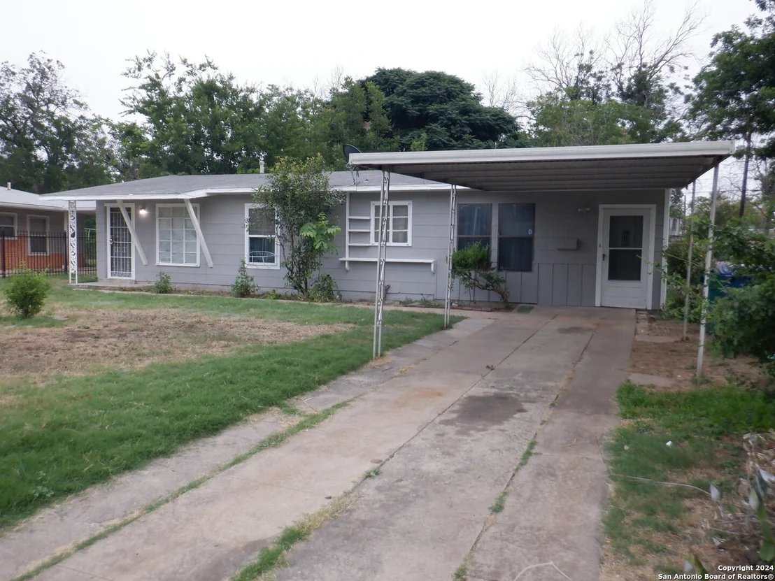Photo of 234 CHARCLIFF DR