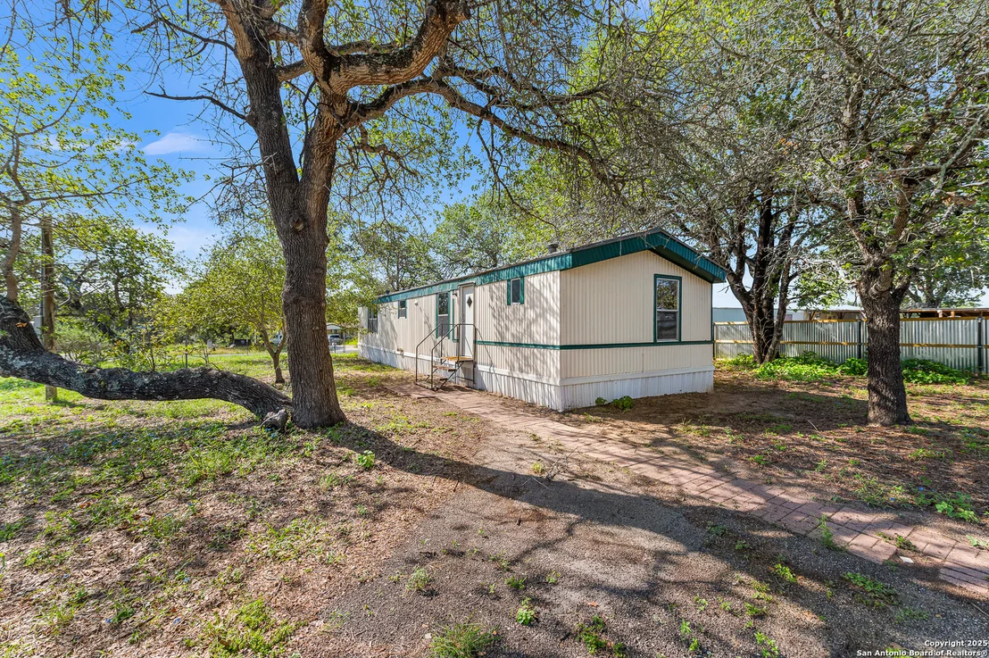 Photo of 23103 Grand Spg