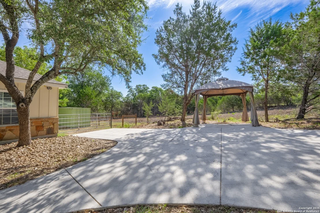 Photo of 202 Roaring Creek Dr