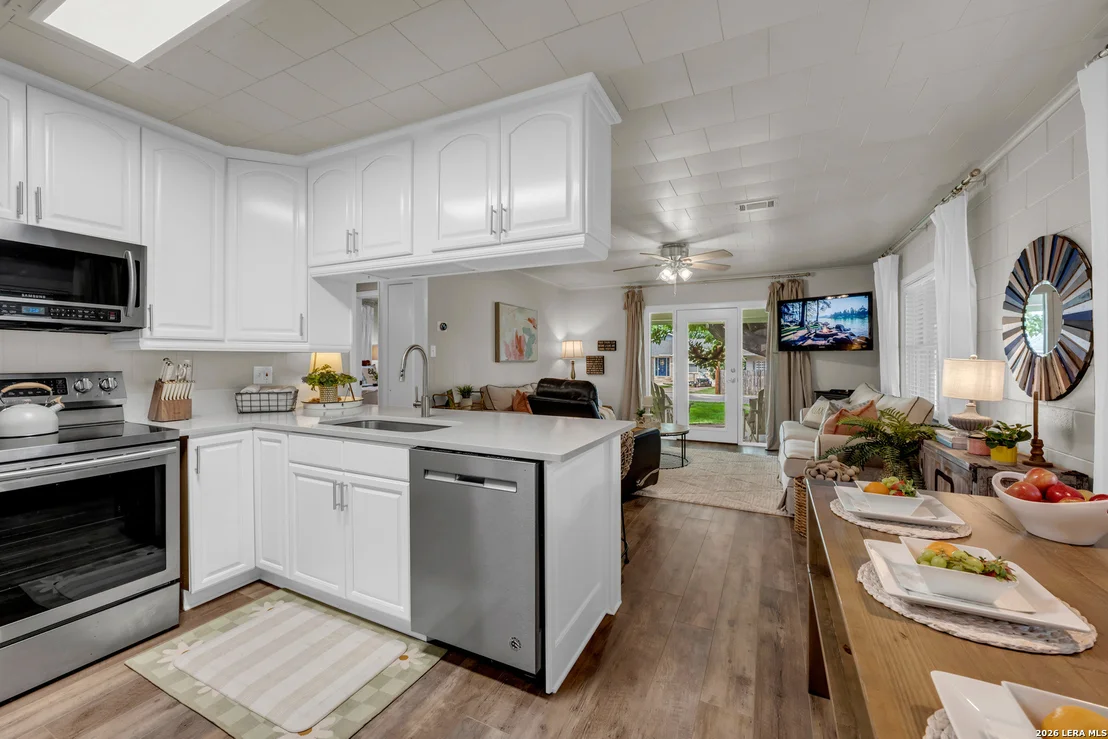 Photo of 301 Riverside Drive