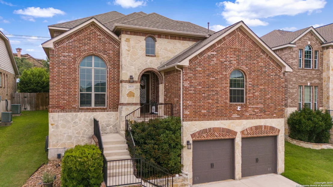 Photo of 24131 Canyon Row