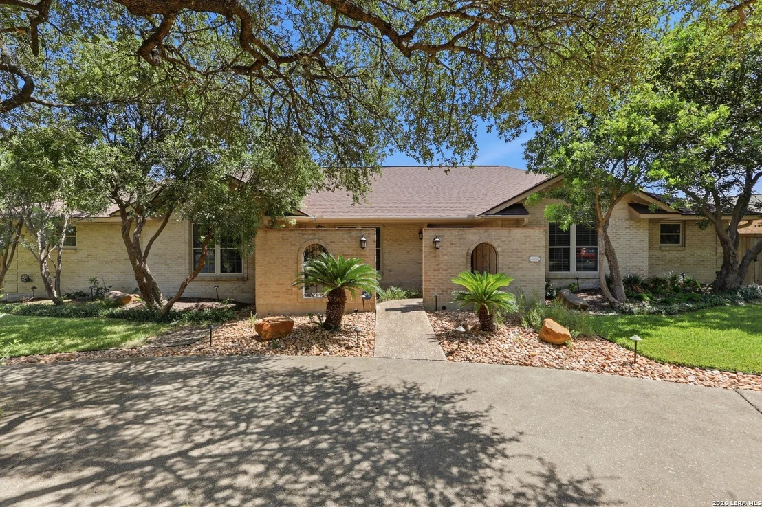 Photo of 102 IRONGATE RD