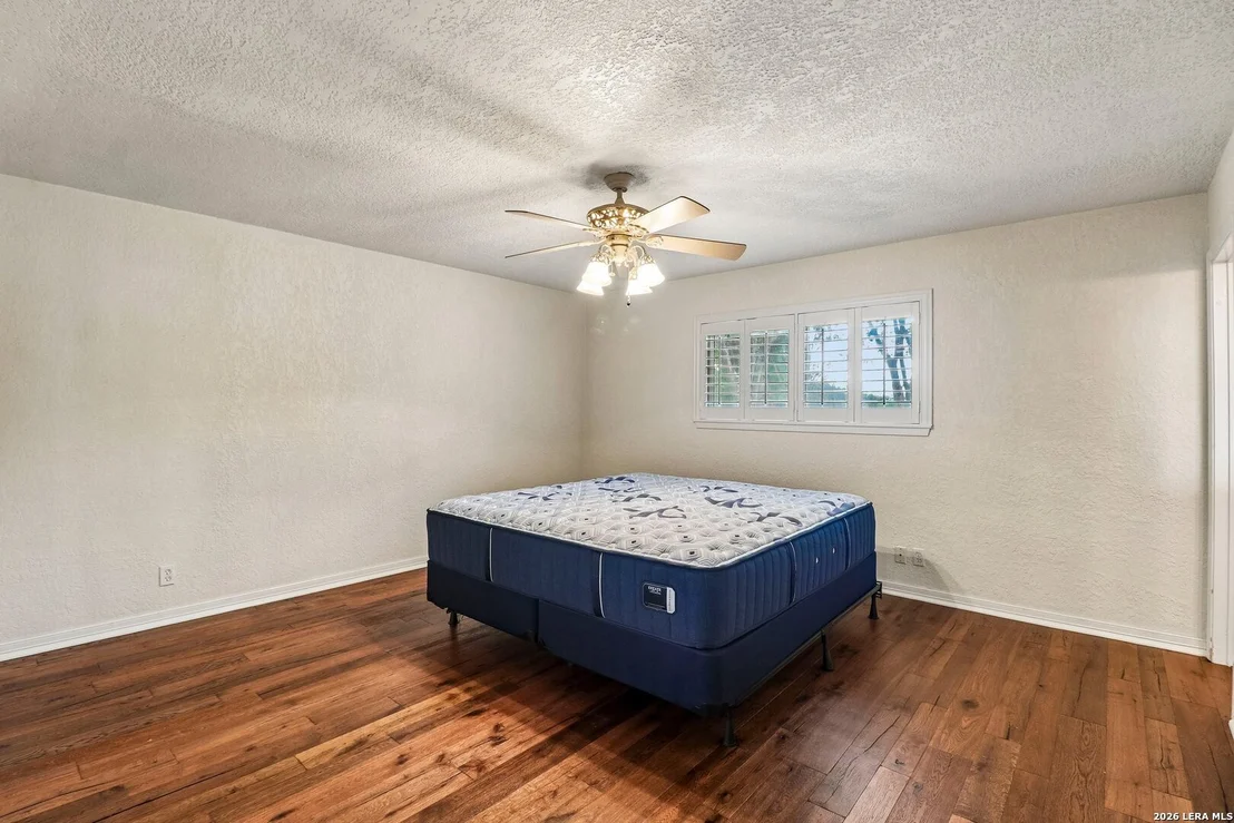 Photo of 102 Meadowland