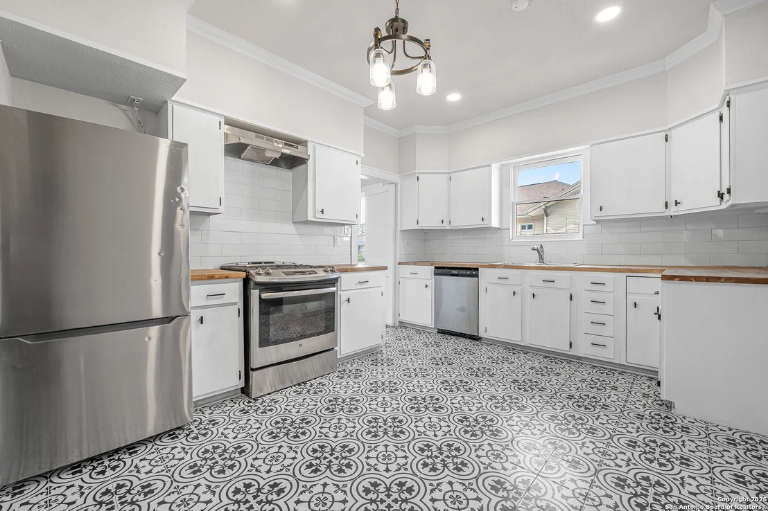 Photo of 343 Canton