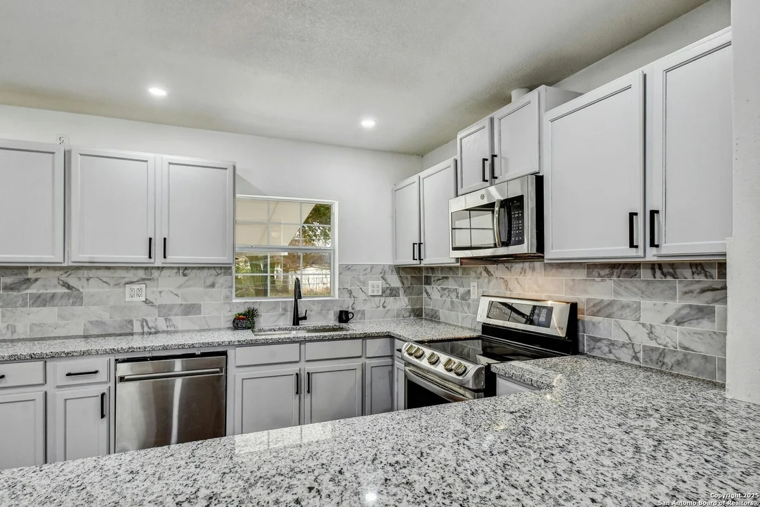 Photo of 315 Latch Drive