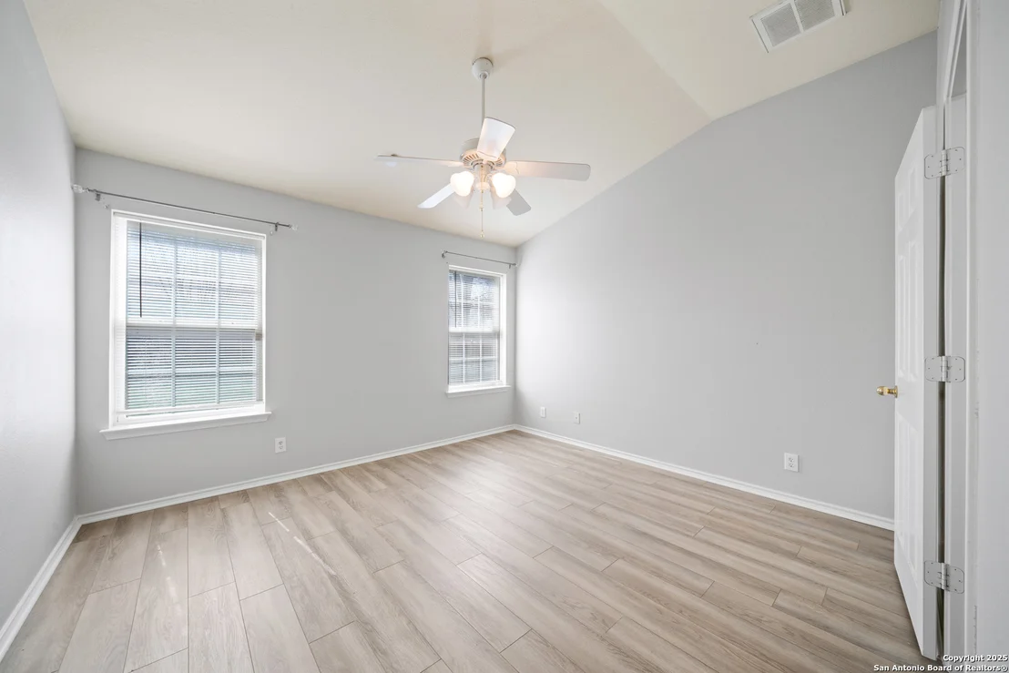 Photo of 129 Carnousty