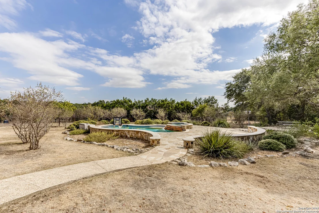 Photo of 2918 Box Canyon