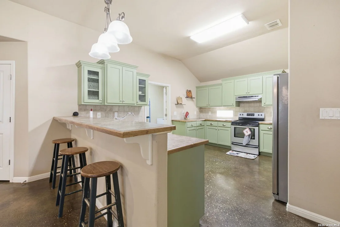 Photo of 327 BONNER BLVD