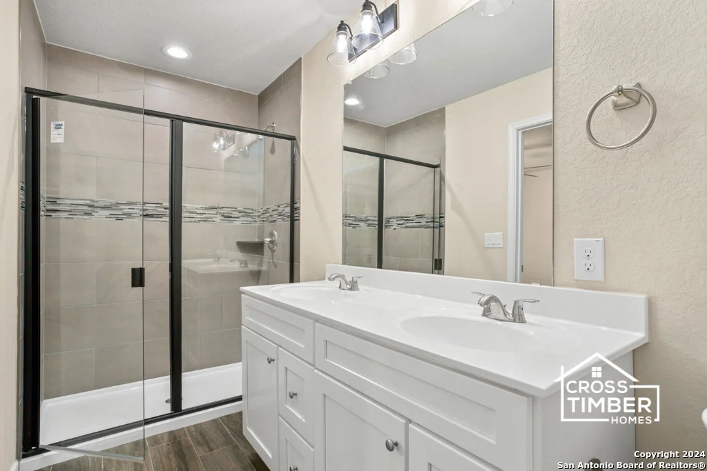 Photo of 255 CORLISS