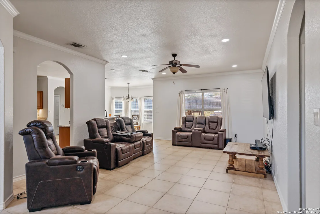 Photo of 325 Howard Dr