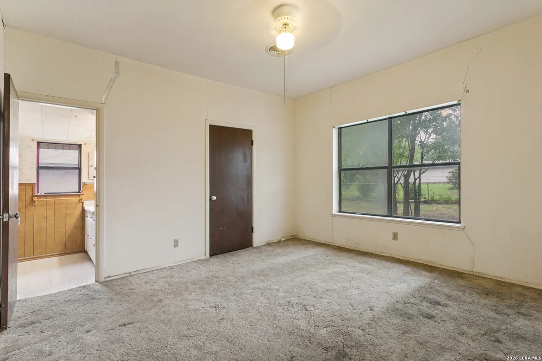Photo of 12703 MIDDLE LN